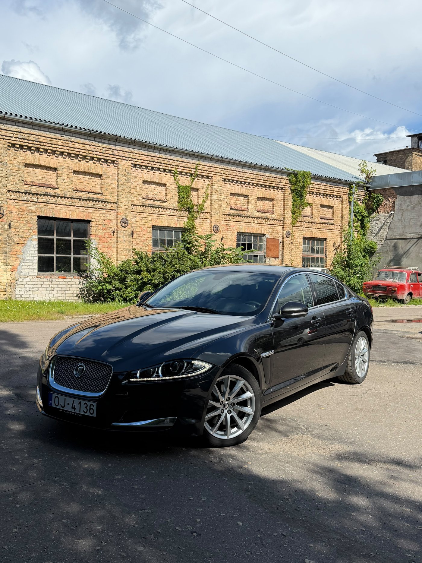 Jaguar XF